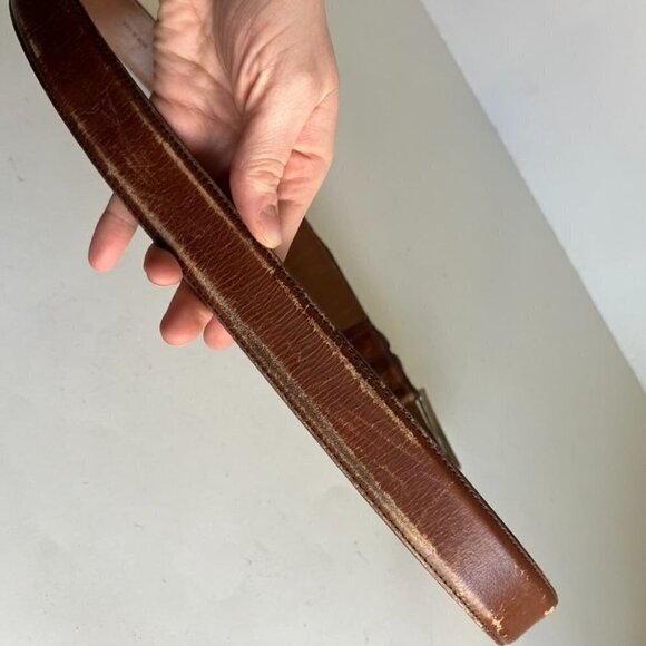 Allen Edmonds Soft Tan Distressed Calfskin USA Made Belt - 40/XL - Picture 5 of 11